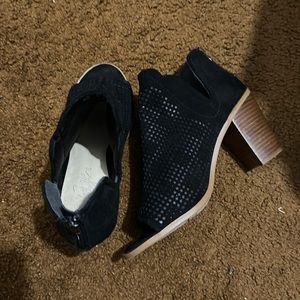 Open toe heel booties